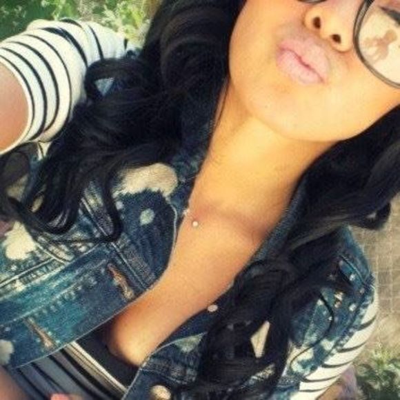 Meet your Posher, Maureen - Picture 1 of 1